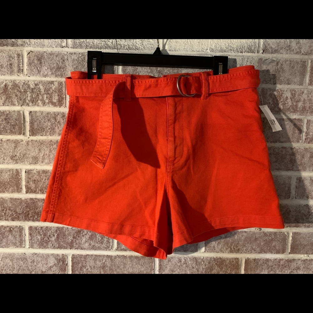 Gap high rise shorts with belt size 12